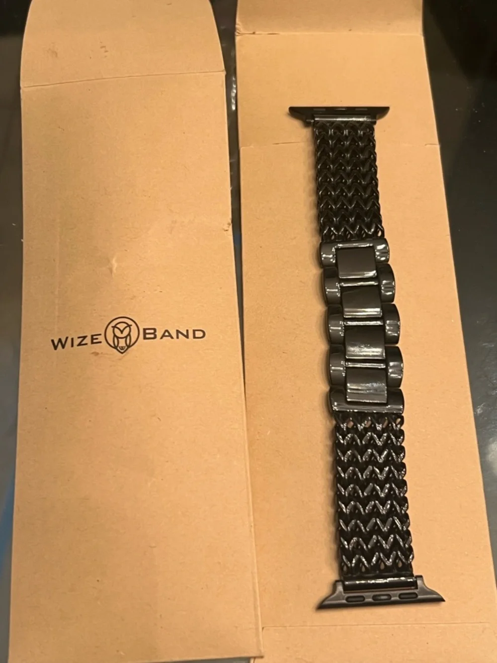 Brand new Wizeband- “Nova” Stainless 44mm Smart watch Band - Black